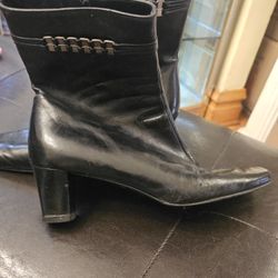 Womens Black Leather Salvatore Ferragamo Boots