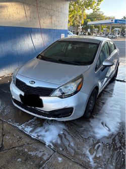 2014 KIA Rio LX