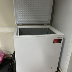 Brand New Frigidaire 5.0 Cu. ft. Chest Freezer, White