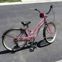 Schwinn Roxie Bike for Sale in Arrowhed Farm CA OfferUp