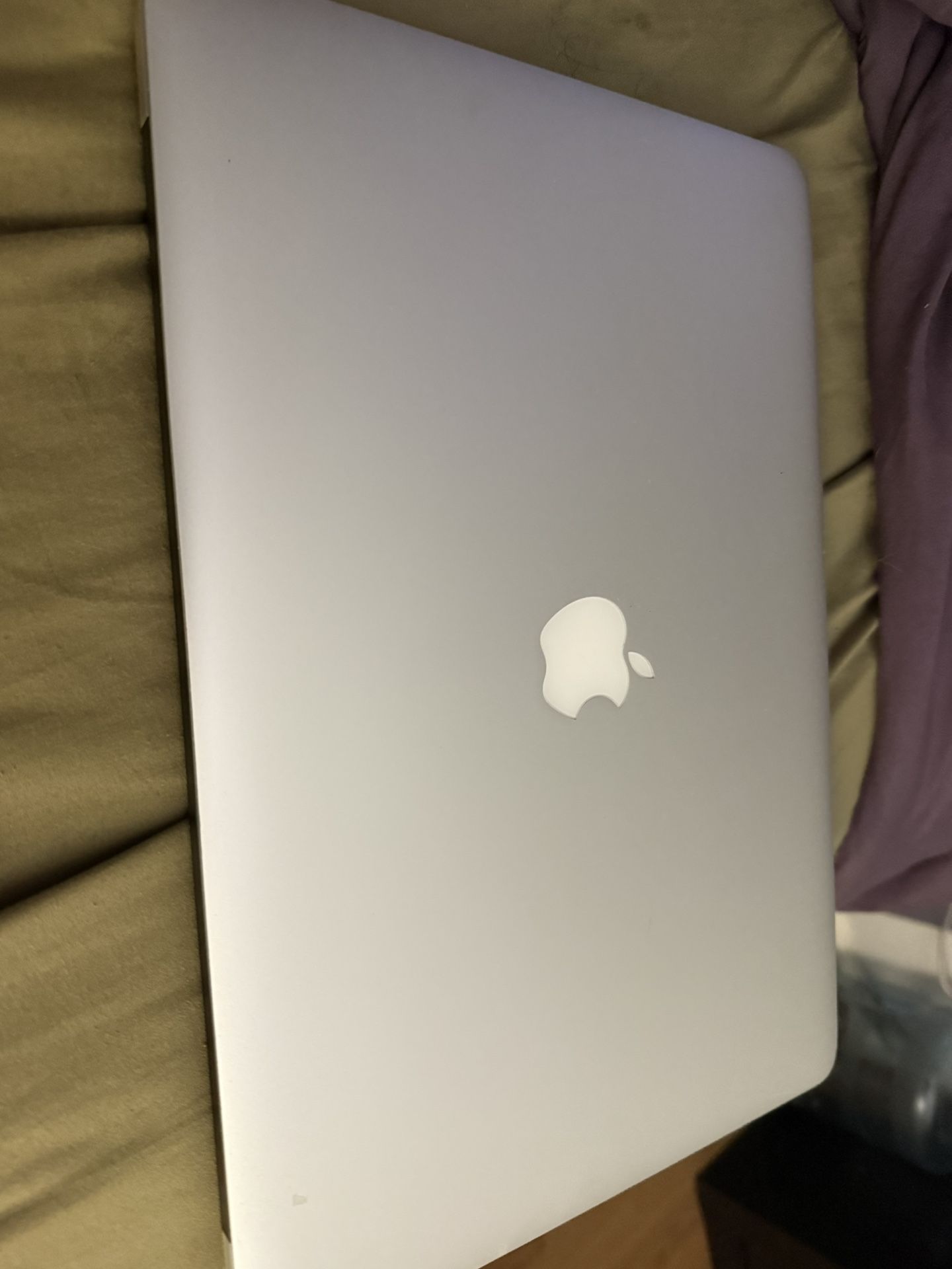 Apple Mac Book Pro