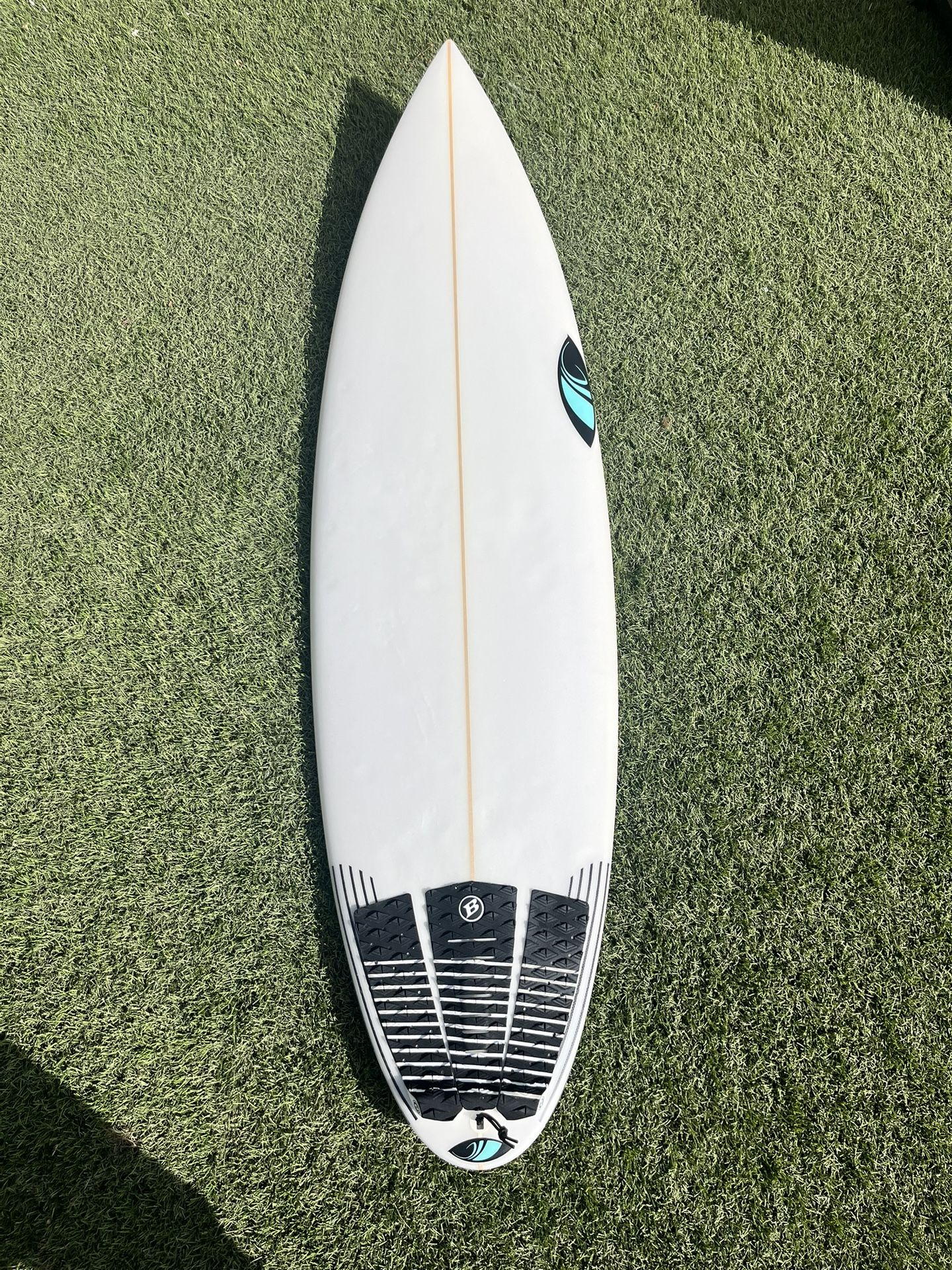 Sharp Eye Surfboard 6’1”