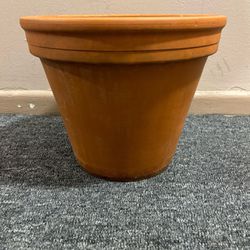 Pennington 14-in W x 12-in H -Clay Traditional Indoor/Outdoor Planter