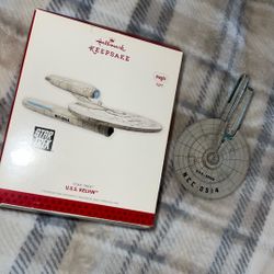 STAR TREK U.S.S KELVIN ornament 