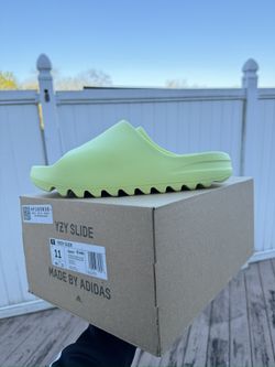 Adidas Yeezy Slide Glow Greeen Size 11