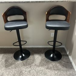 2 BAR STOOLS CHAIR 