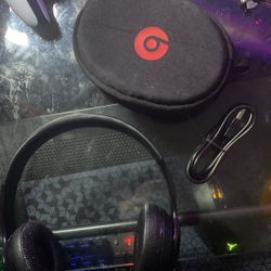 Beats By Dre Solo 3s (Fully Working)