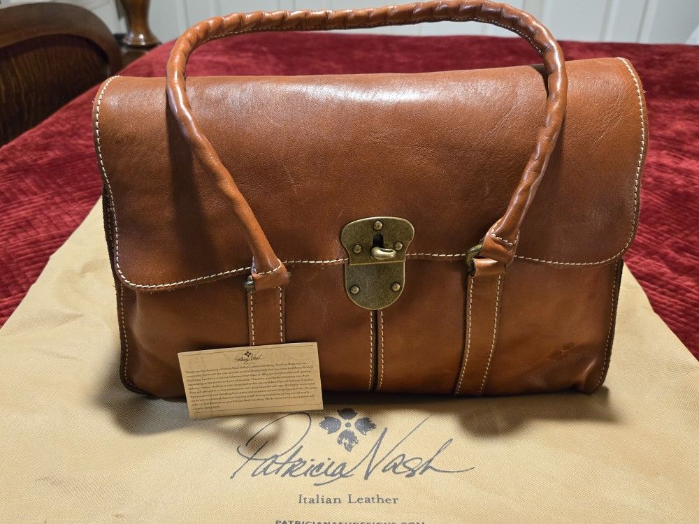 Patricia Nash Leather Purse