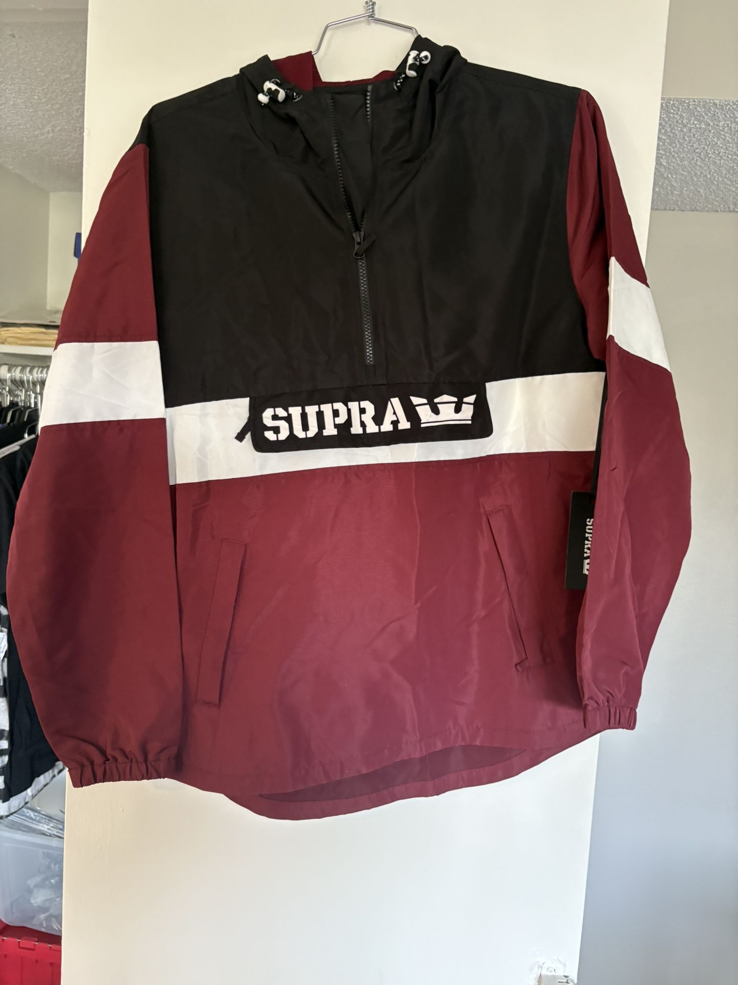 Jacket Supra medium New With Tags