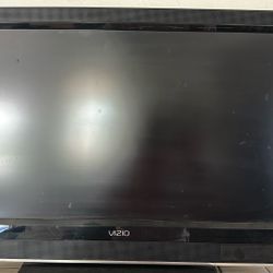 32” TV