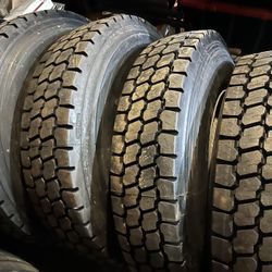 11R-22.5 Set Of tires With Wheels 