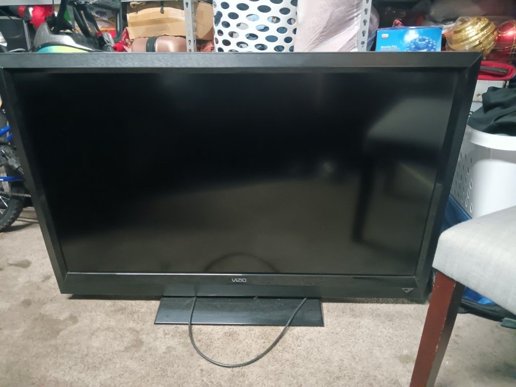 47" Vizio TV