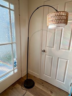 Modern Arched Floor Lamp with Rattan Shade