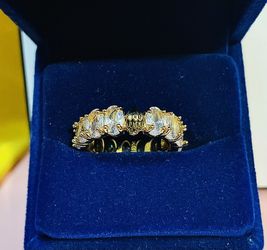 Kurt Geiger Eagle Head Stone Ring Size 7