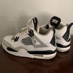 Nike Air Jordan 4 Retro