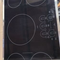NEW GE PROFILE 36 IN SMART INDUCTION COOKTOP 