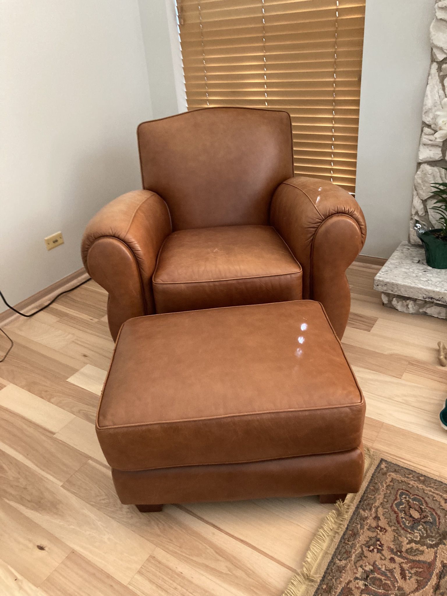 Luxurious Leather Chair & Ottoman - Like New - Thomasville