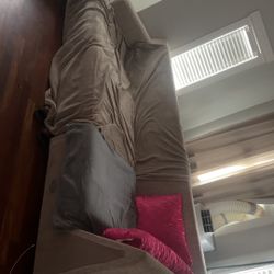 Free Couch 