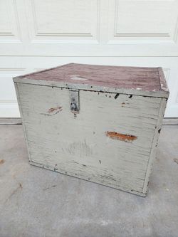 Vintage Homemade Wood Metal Edged Storage Bin Trunk Crate Tool Box