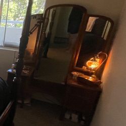 Vintage Vanity – $100