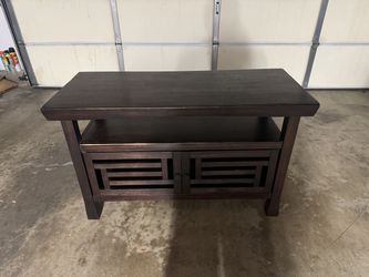 Entertainment center
