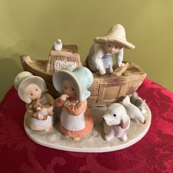 Vintage 1995 Homco Circle of Friends Noah's Ark Figurine with Verse Hebrews 11:7