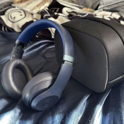 BEATS STUDIO PRO HEADPHONES