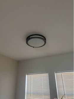 Light fixture