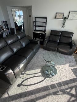 Macy’s Oaklyn sofa set