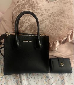 Big final sales! Micheal Kors and wallet