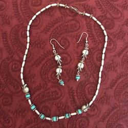 Necklace / earring set
