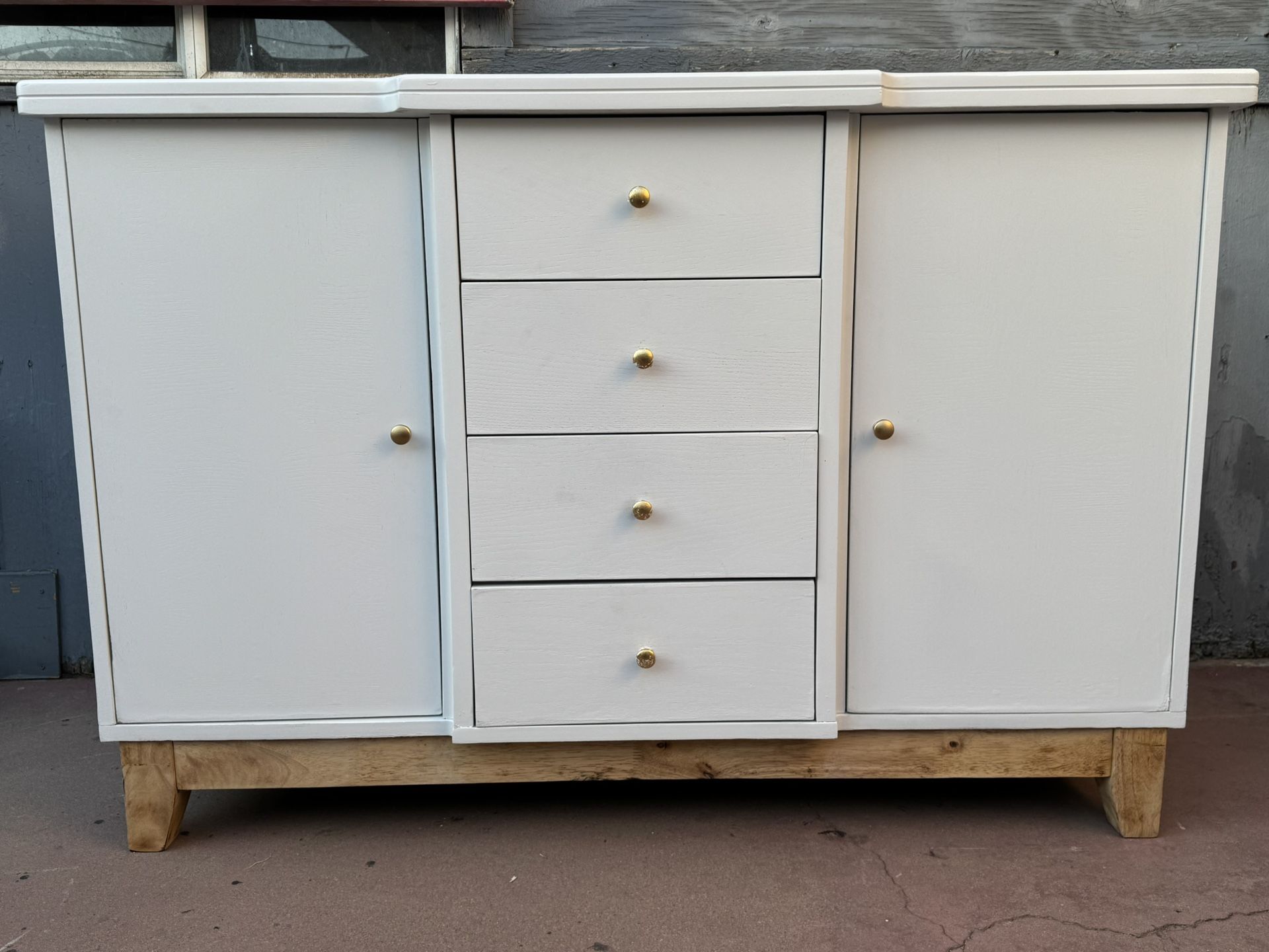 Long White Dresser With Four Drawers In Very Good Condition All Drawers Open Just Fine 
