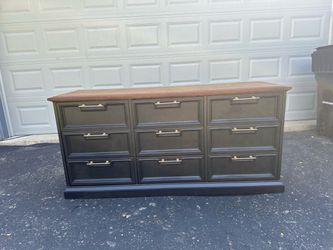 9 drawer dresser