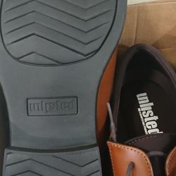 Men Shoes Size 10.5 New 