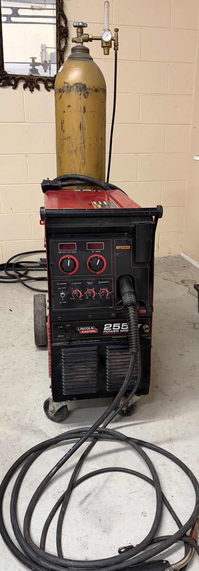 Lincoln Power mig 255xt