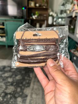 Leather bracelet