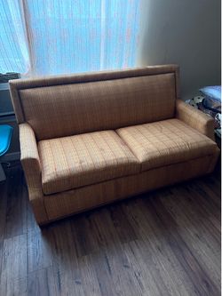 Pull out sofa couch