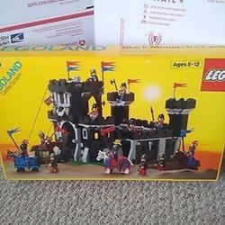 LEGO Castle: Black Monarch's Castle (6085)