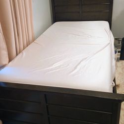 **NICE BEDROOM SET** Best Offer 