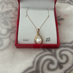 14K YELLOW GOLD PEARL NECKLACE 
