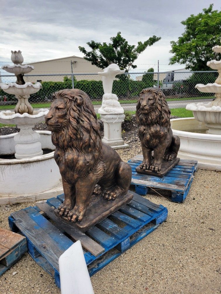 Concrete Lion