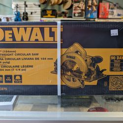 Brand New DeWalt DWE575 Light Weight Circular Saw 