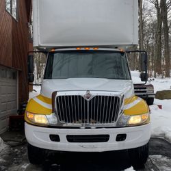 2005 International DT4 4300