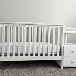 White Modern Baby Crib 4 Sale