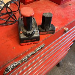 Snap On Batteries And Charger