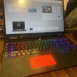 Alienware m18 Laptop