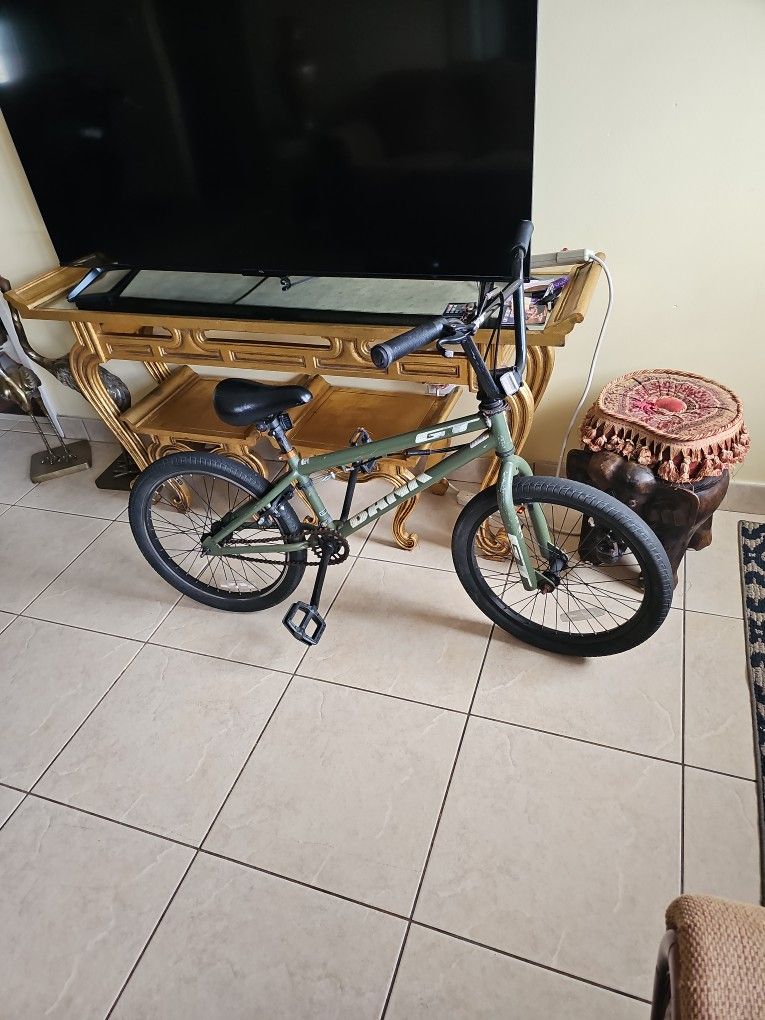 BMX Bicycle BANK GT