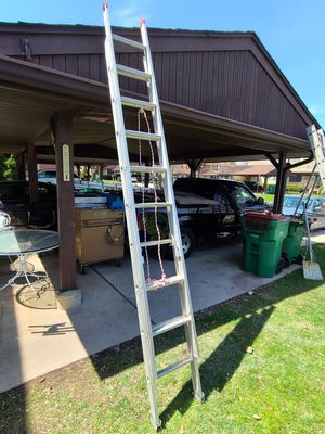 Photo Extension Ladder 20 ft. Light duty