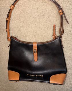 Michael Kors Black Pebbled Leather Shoulder Bag Purse with Tassle Gold Hardware