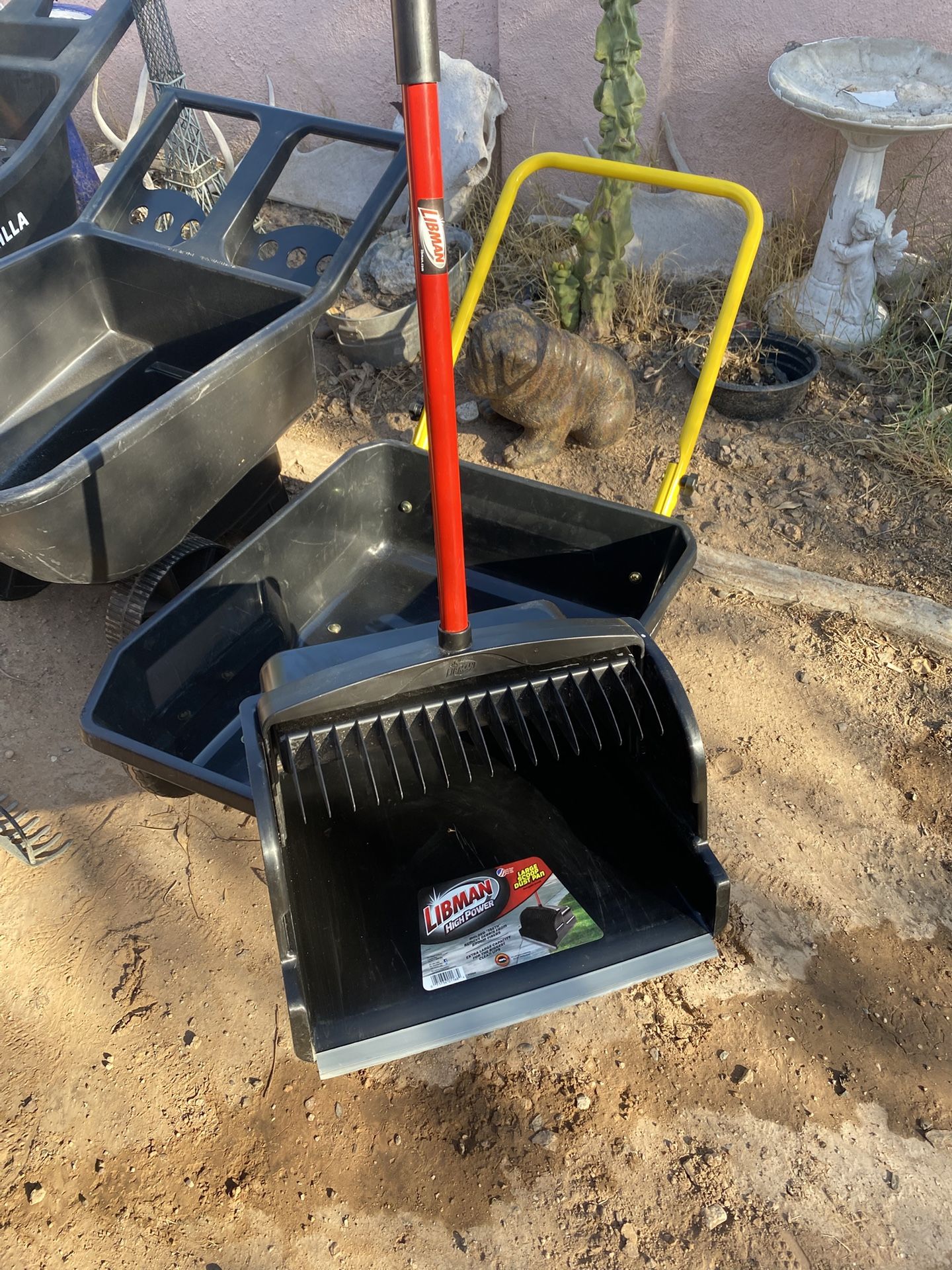 Dust Pan , Yard Waste. Libyan
